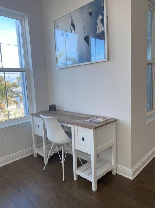 Luxurious Modern Townhouse Right Across Beach!! Table Tennis St. Pete Beach Exterior foto