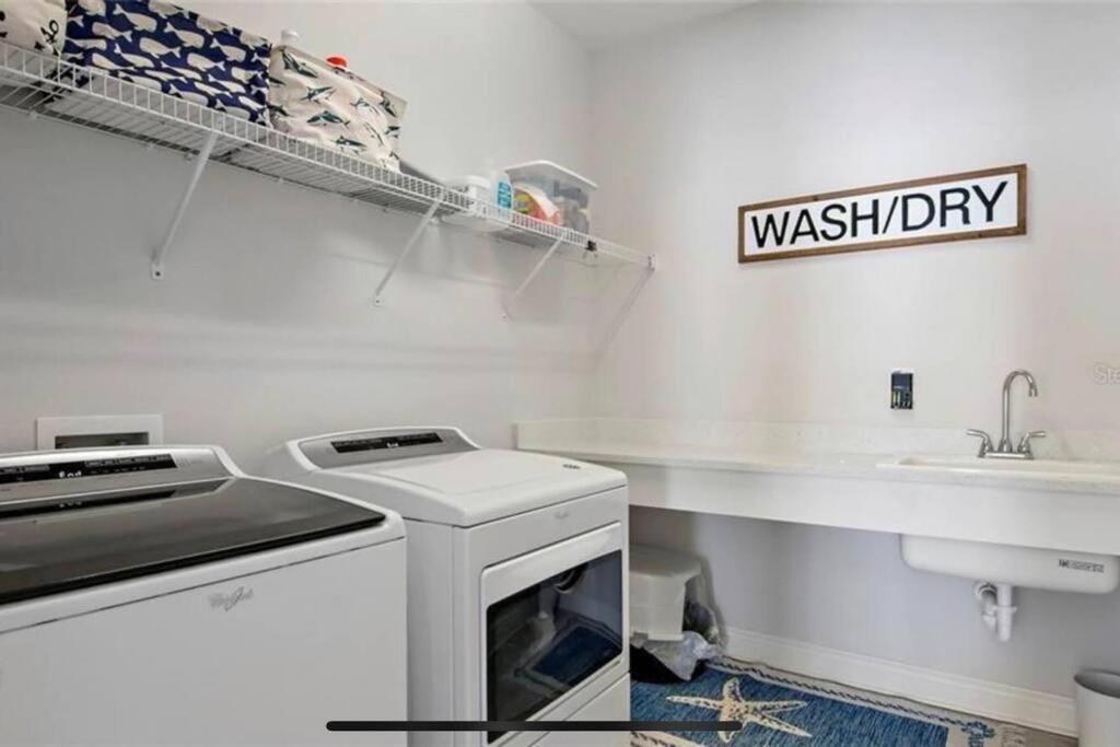 Luxurious Modern Townhouse Right Across Beach!! Table Tennis St. Pete Beach Exterior foto