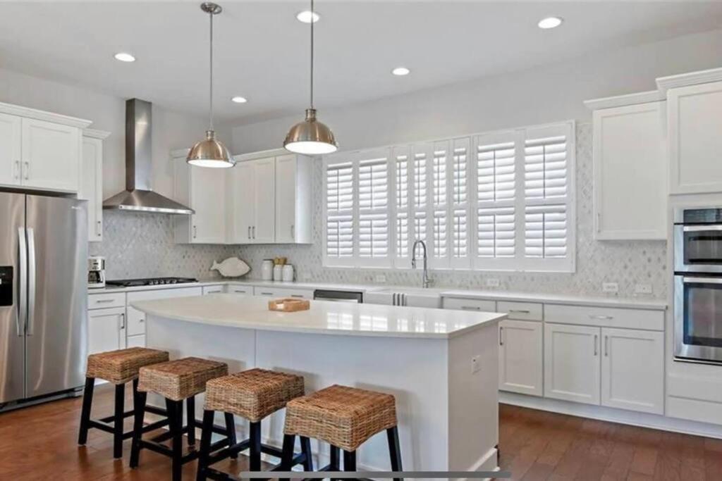 Luxurious Modern Townhouse Right Across Beach!! Table Tennis St. Pete Beach Exterior foto